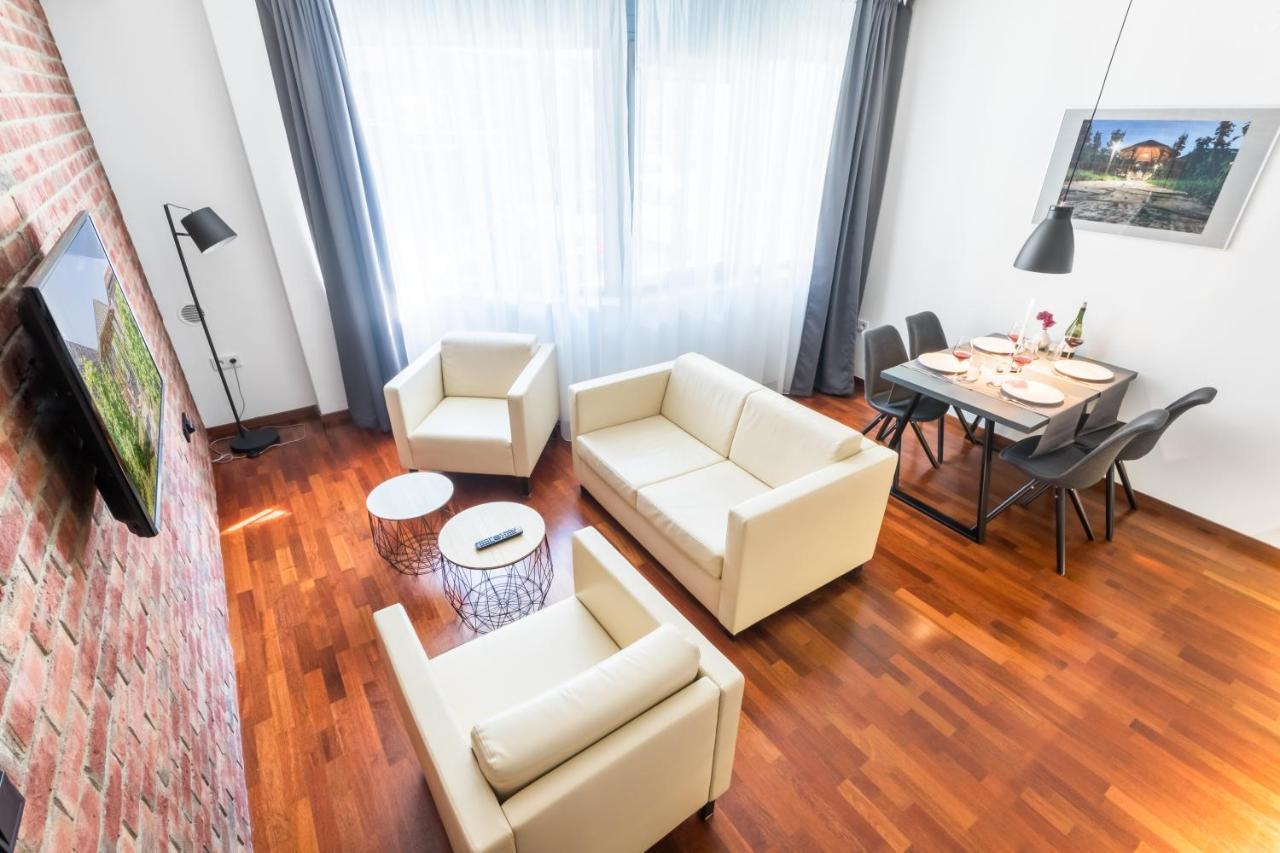 Apartment (2 Adults)